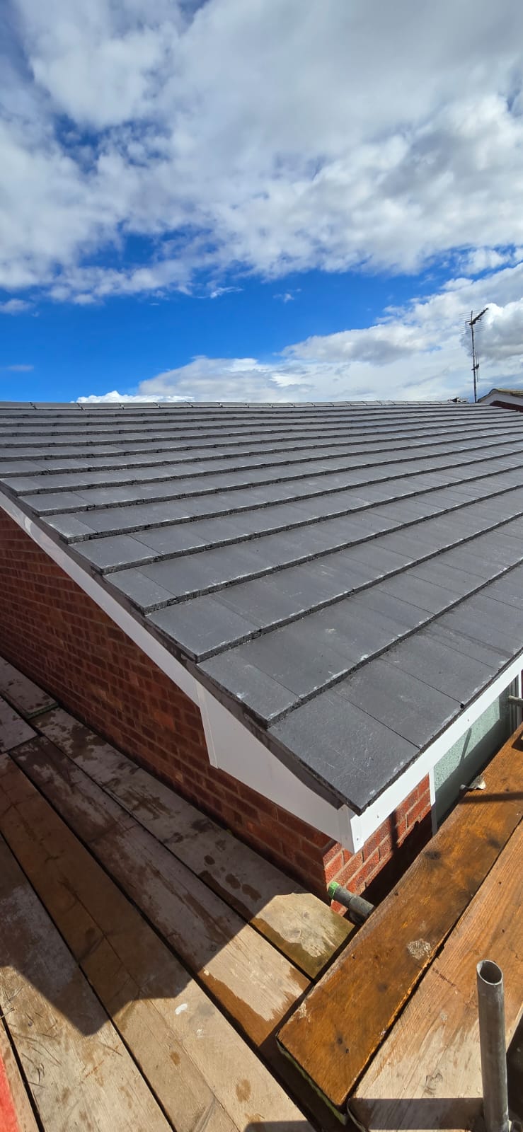 Full re roof - 24 The Hamlet Leek Wooton
