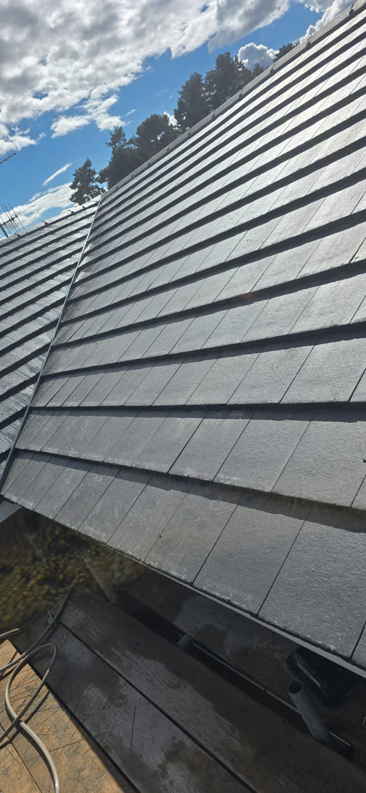 Full re roof - 24 The Hamlet Leek Wooton